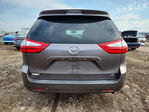 Toyota Sienna 2015
