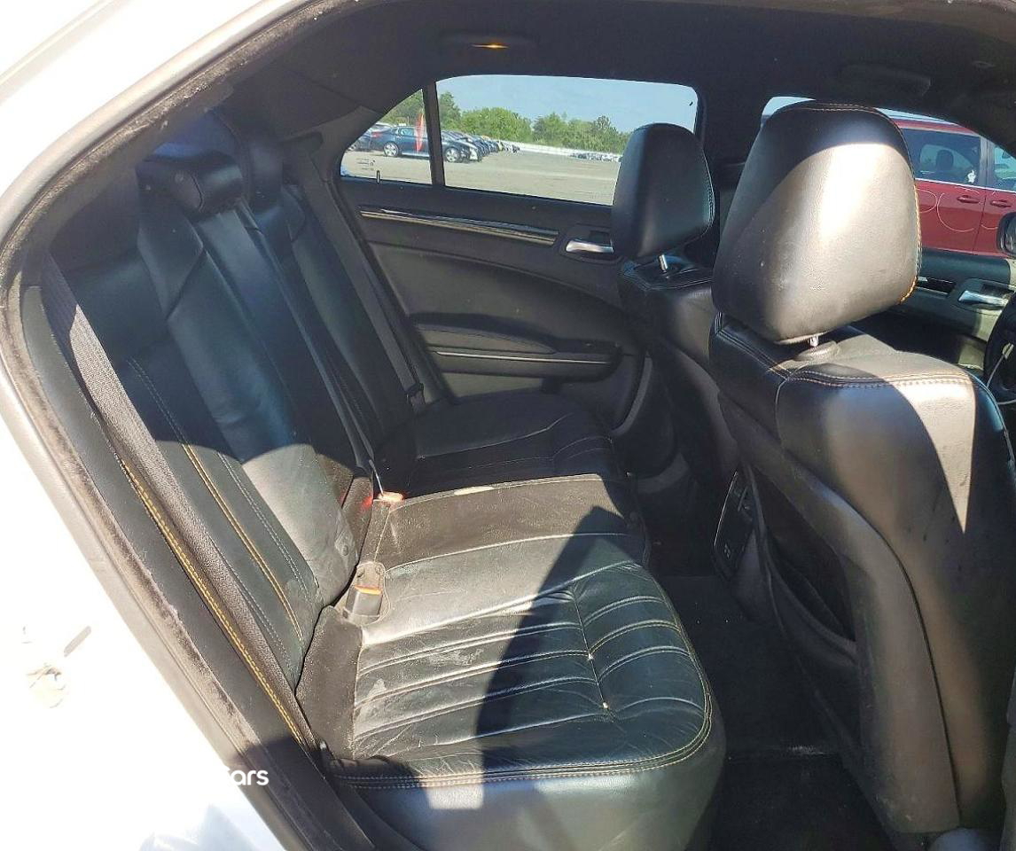Chrysler 300 2017
