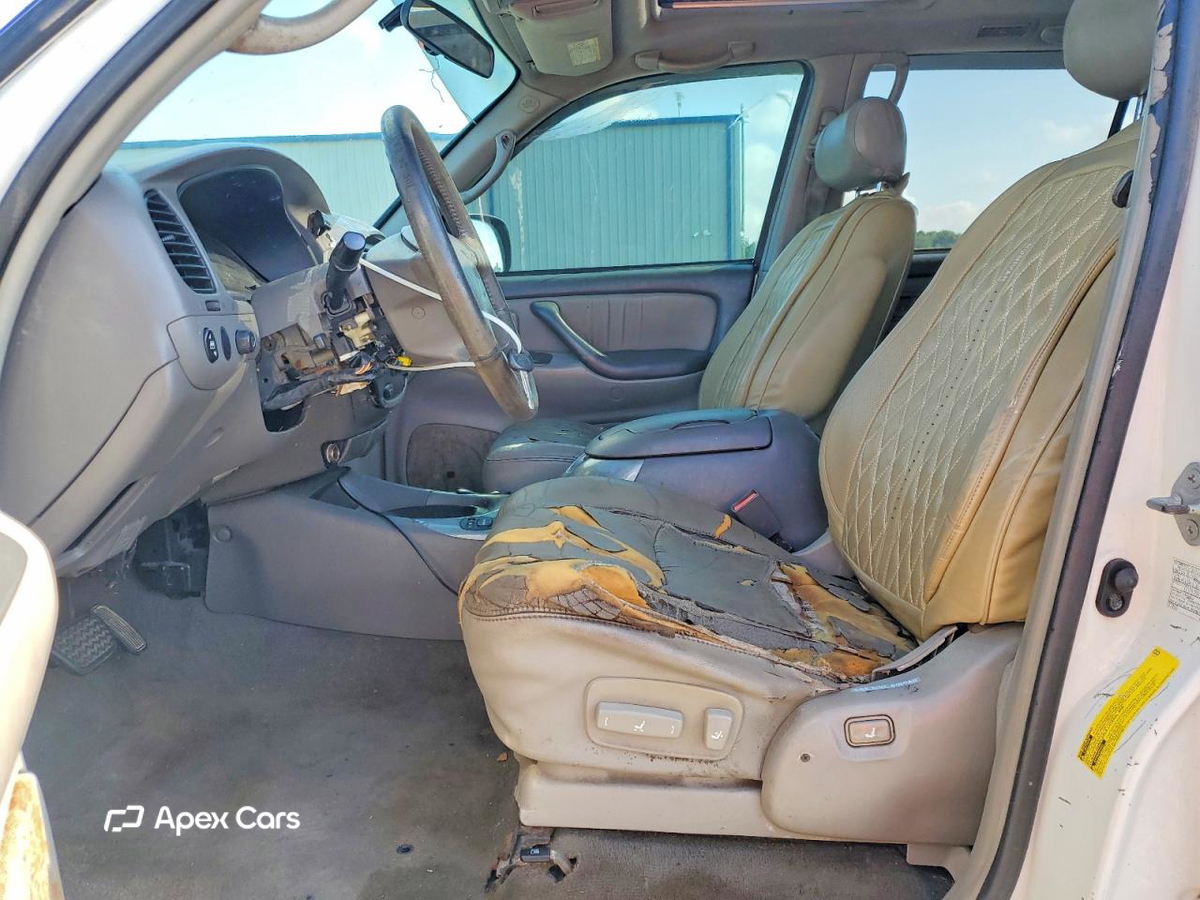 Toyota Sequoia 2002