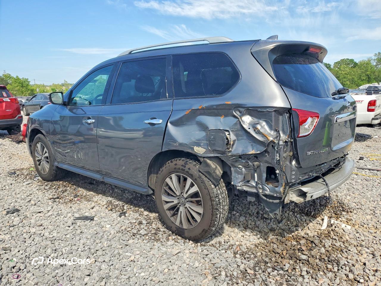 Nissan Pathfinder 2020