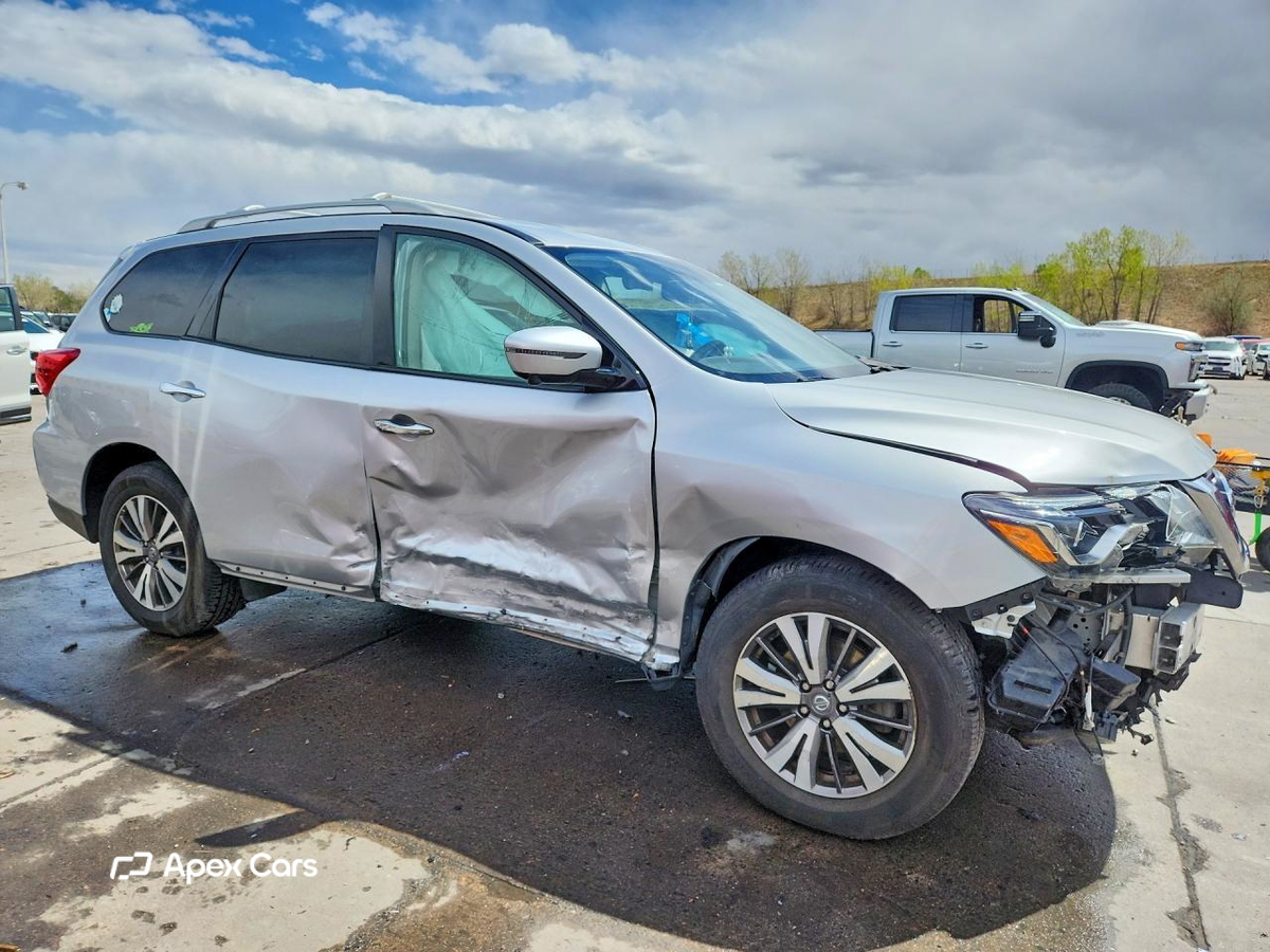 Nissan Pathfinder 2020