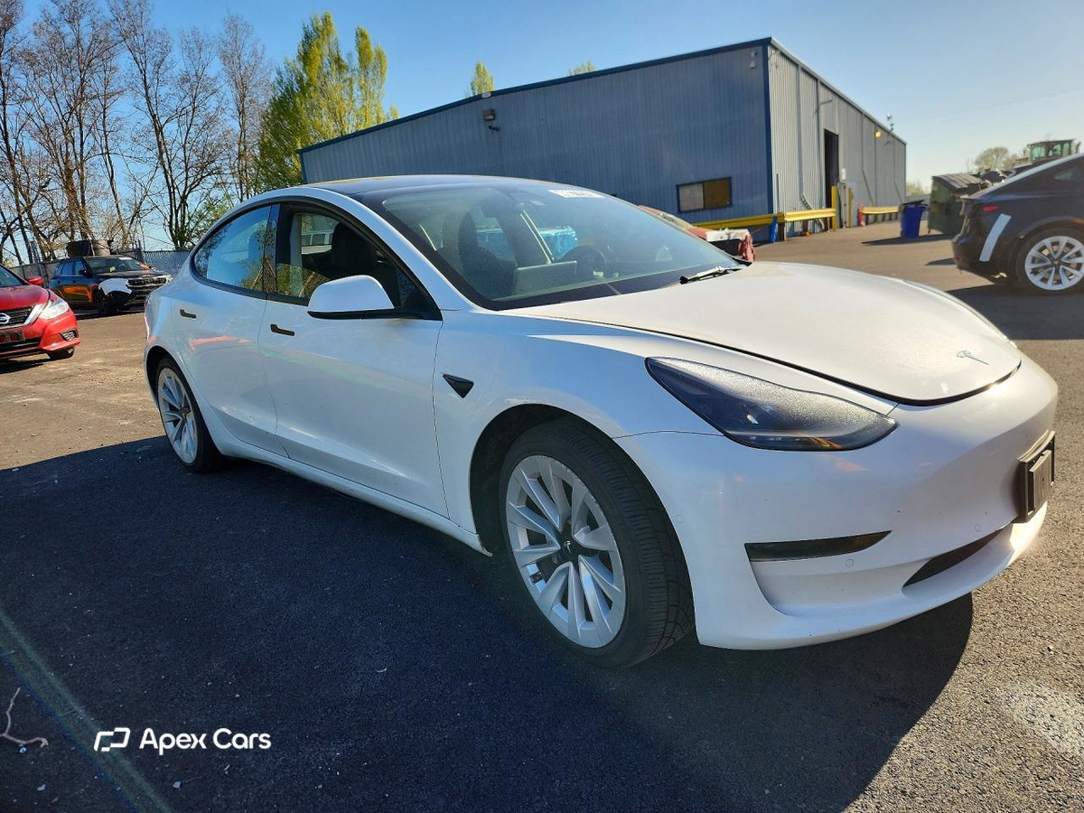 Tesla Model 3 2022