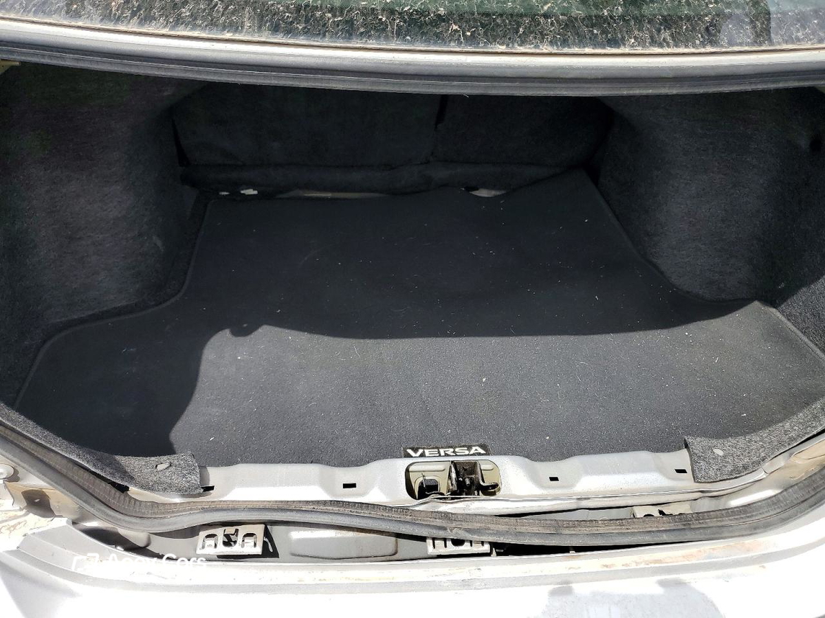 Nissan Versa 2019