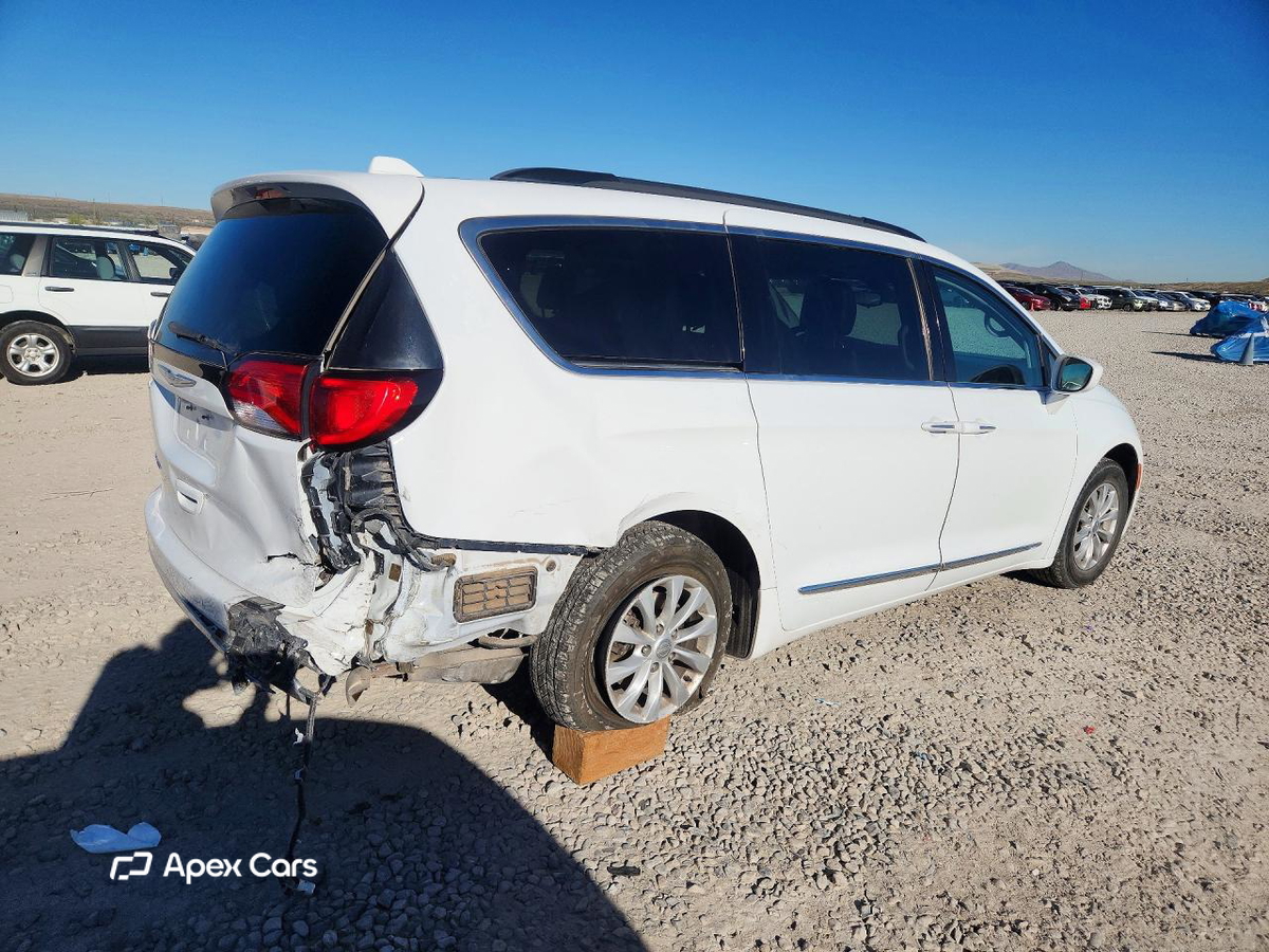 Chrysler Pacifica 2017