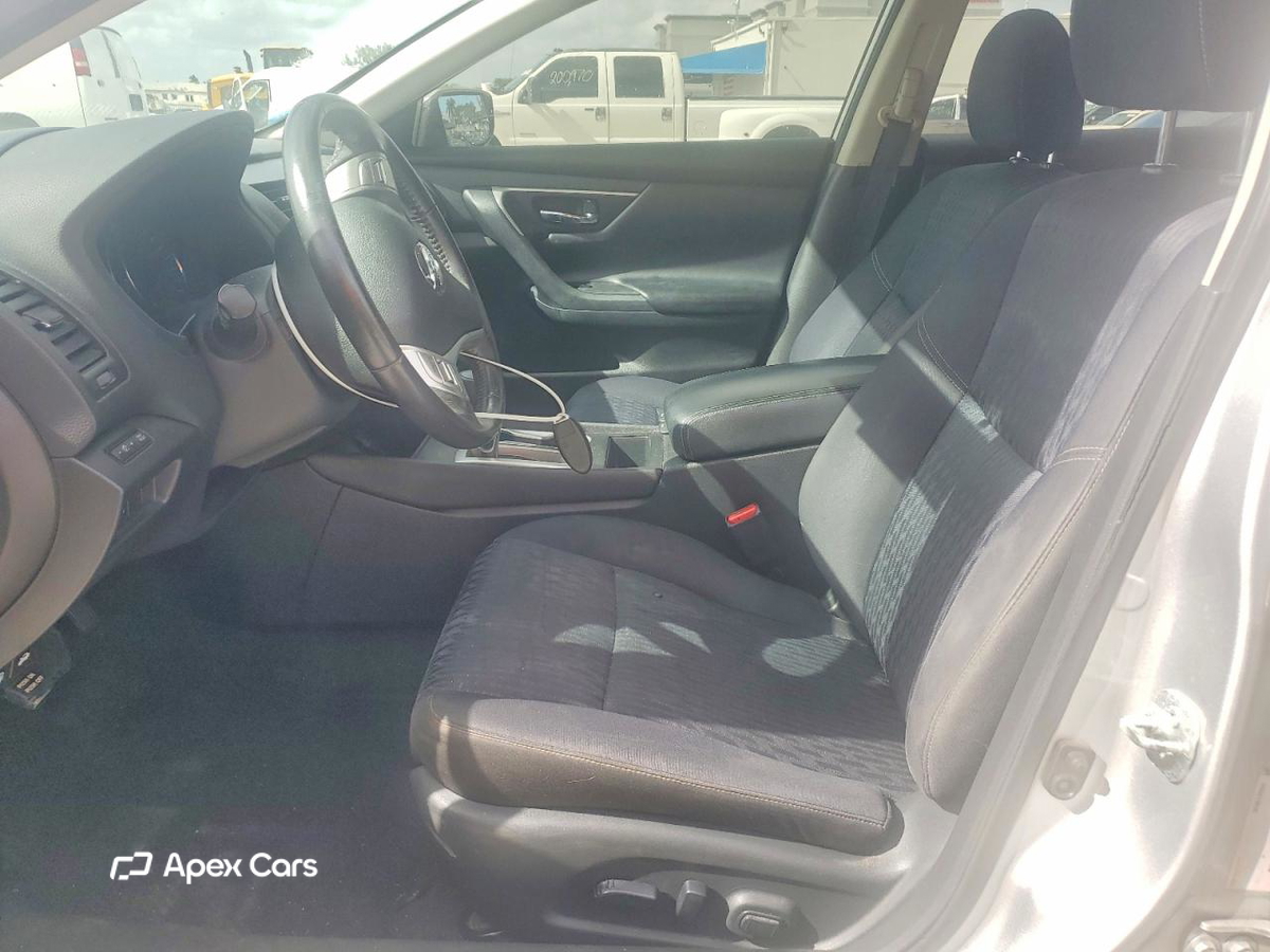 Nissan Altima 2017