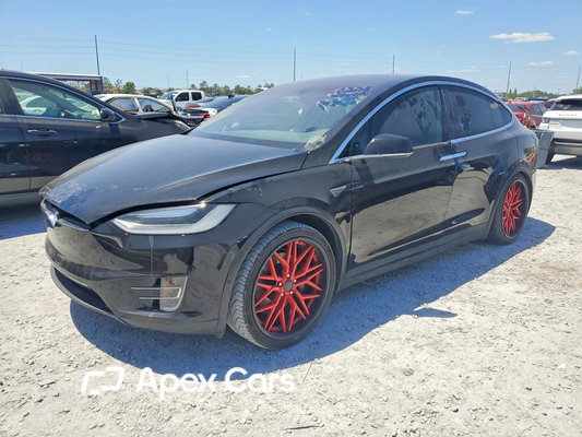 Tesla Model X 2016 - Image 1 of 14