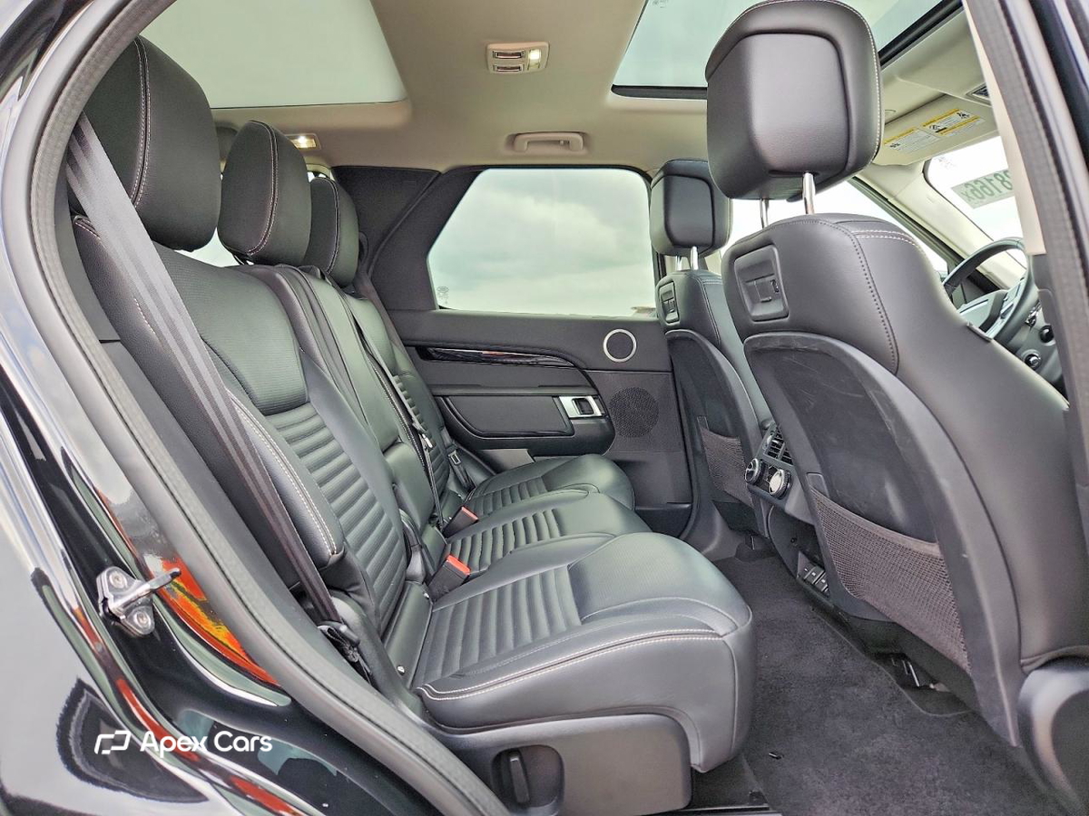 Land Rover Discovery 2024