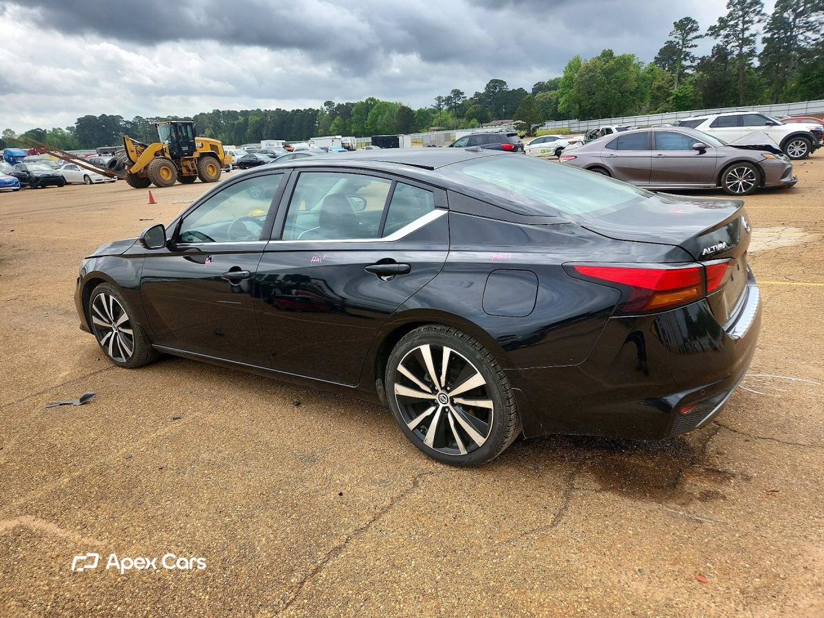Nissan Altima 2022