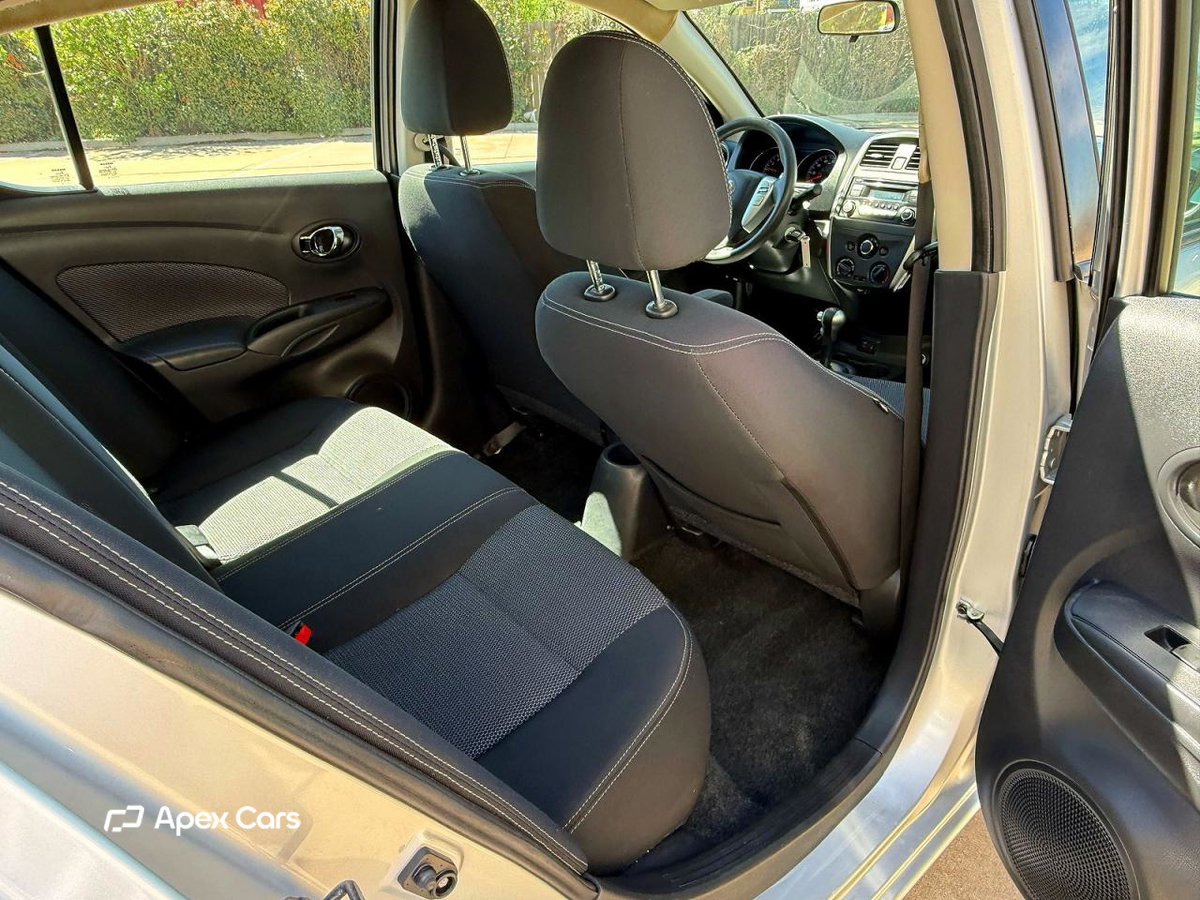 Nissan Versa 2018