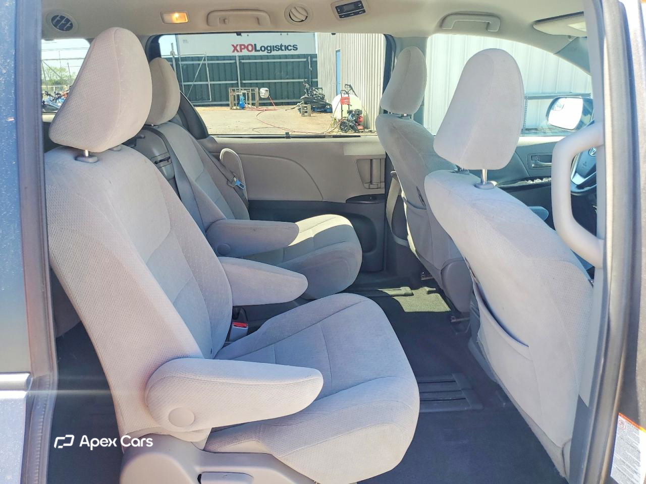 Toyota Sienna 2016