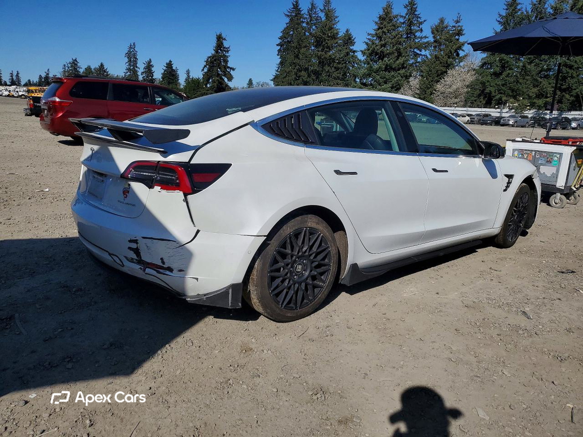 Tesla Model 3 2020