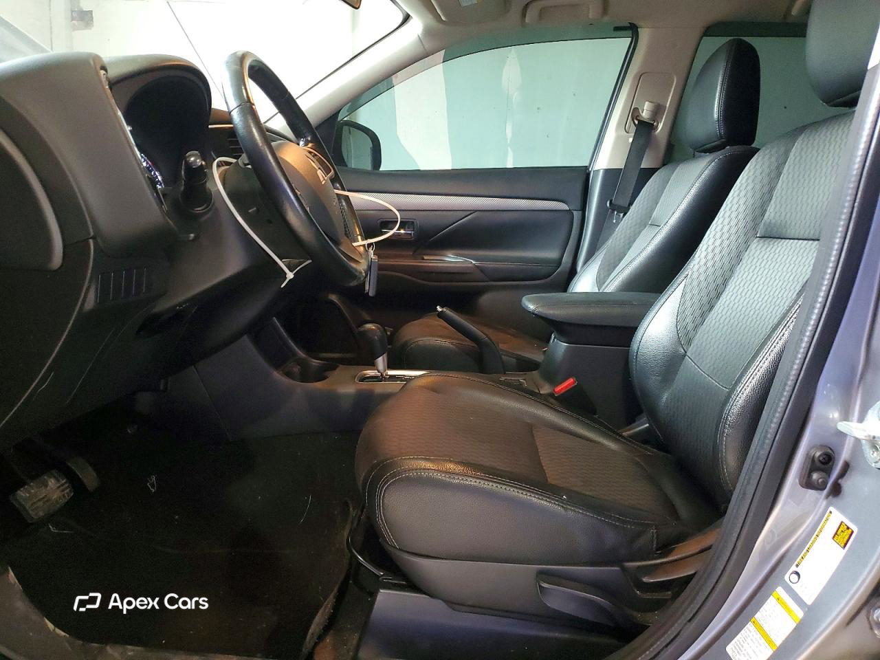 Mitsubishi Outlander 2015