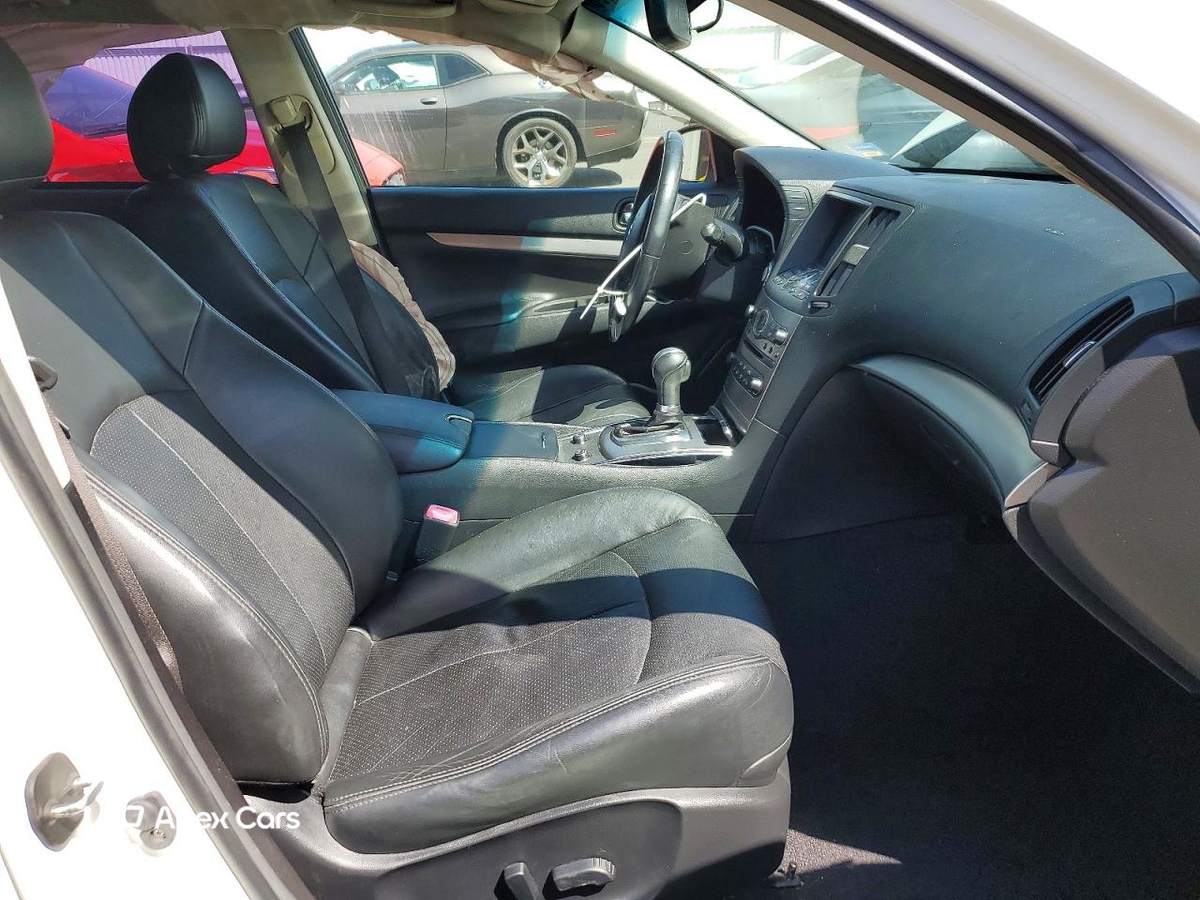 Infiniti Q40 2015