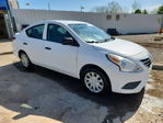 Nissan Versa 2015