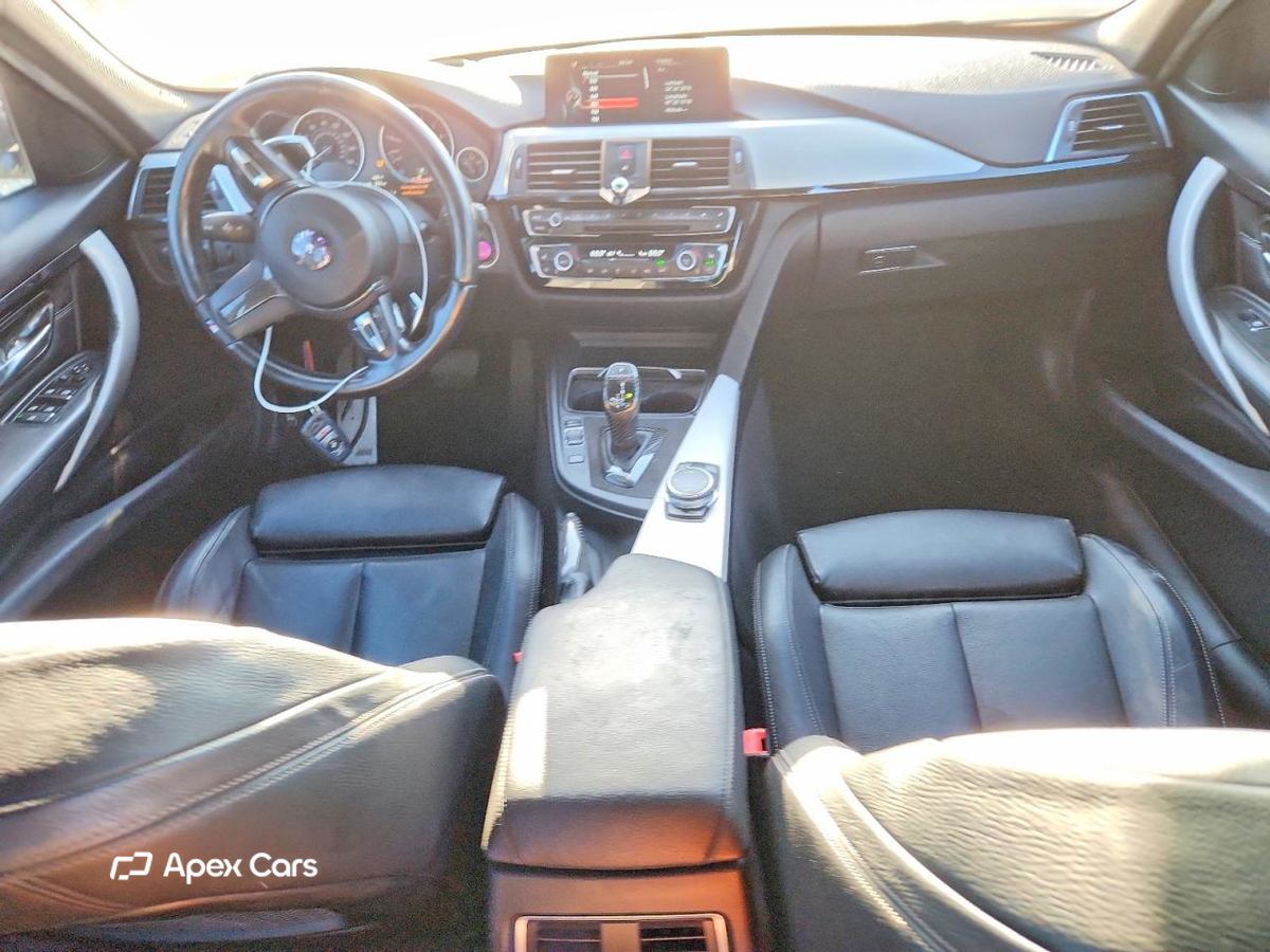 BMW Series 3 2016