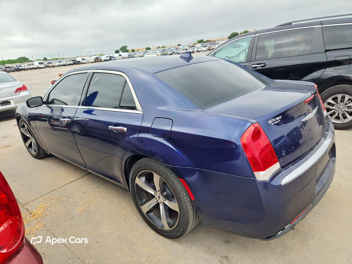 Chrysler 300 2017