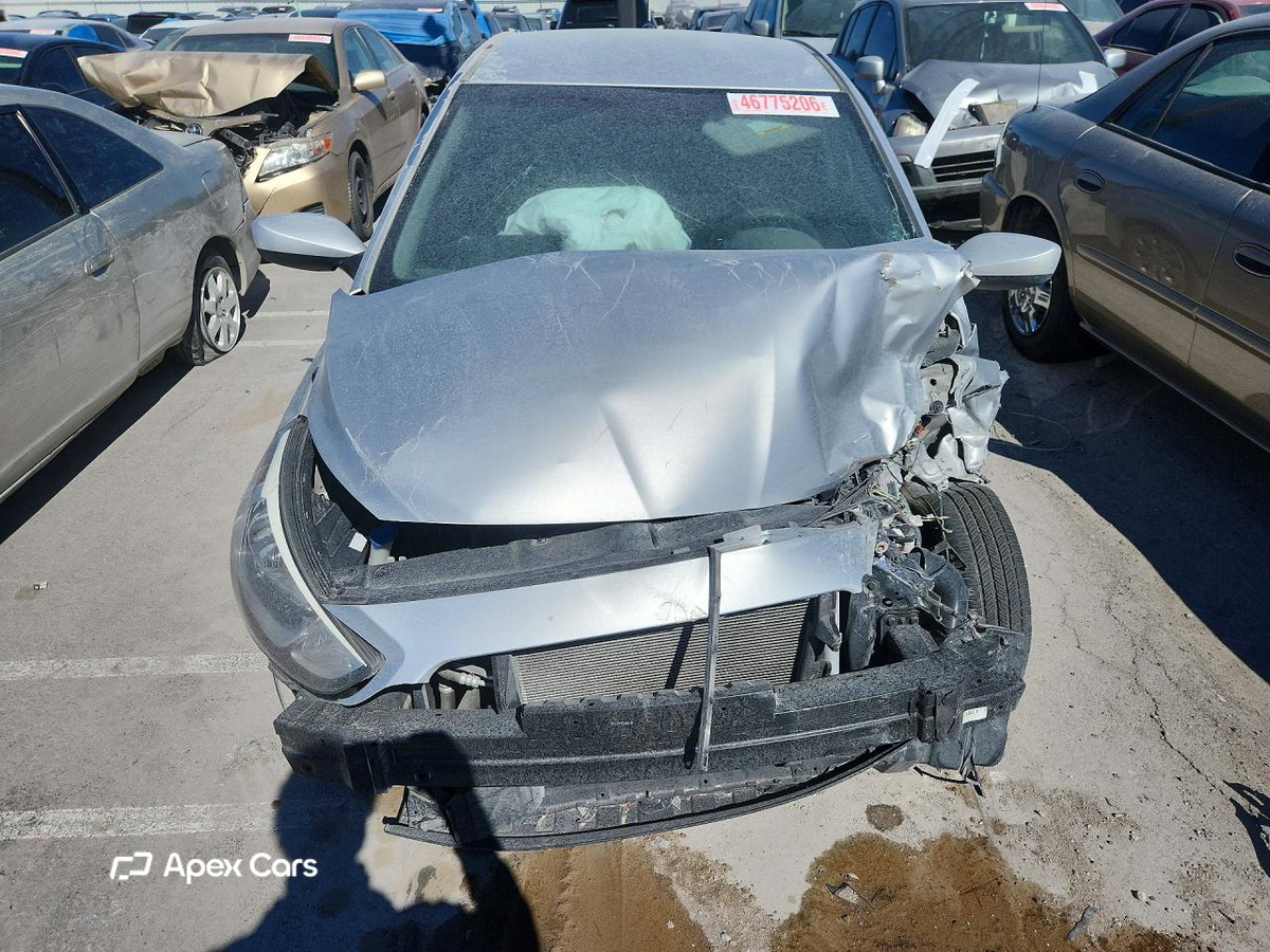 Hyundai Accent 2015