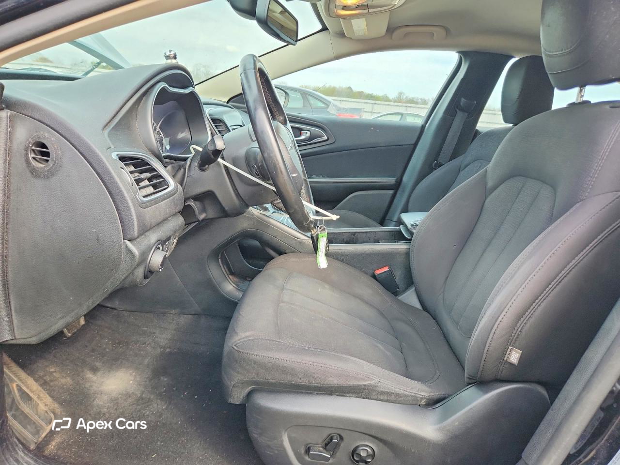 Chrysler 200 2015