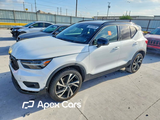 Volvo XC40 2022 - Image 1 of 13