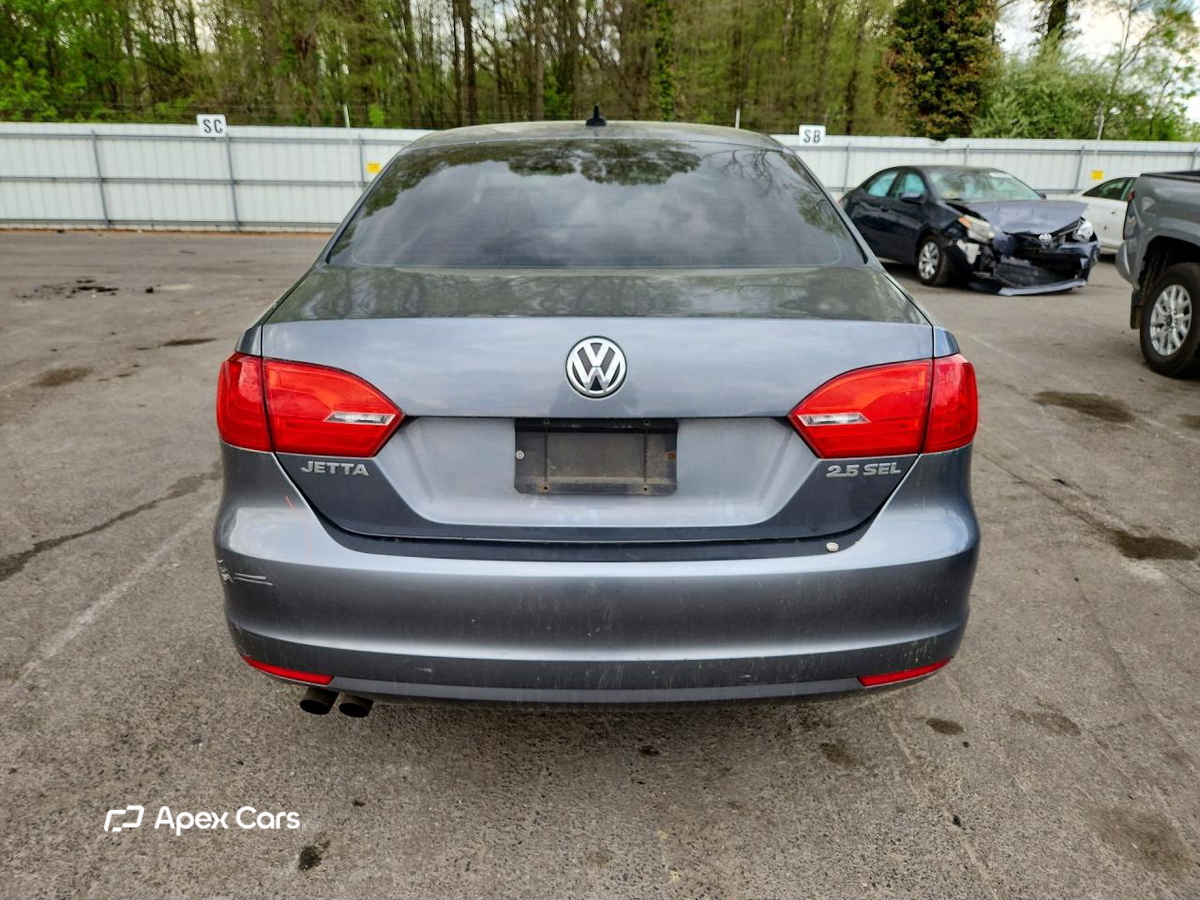 Volkswagen Jetta 2013