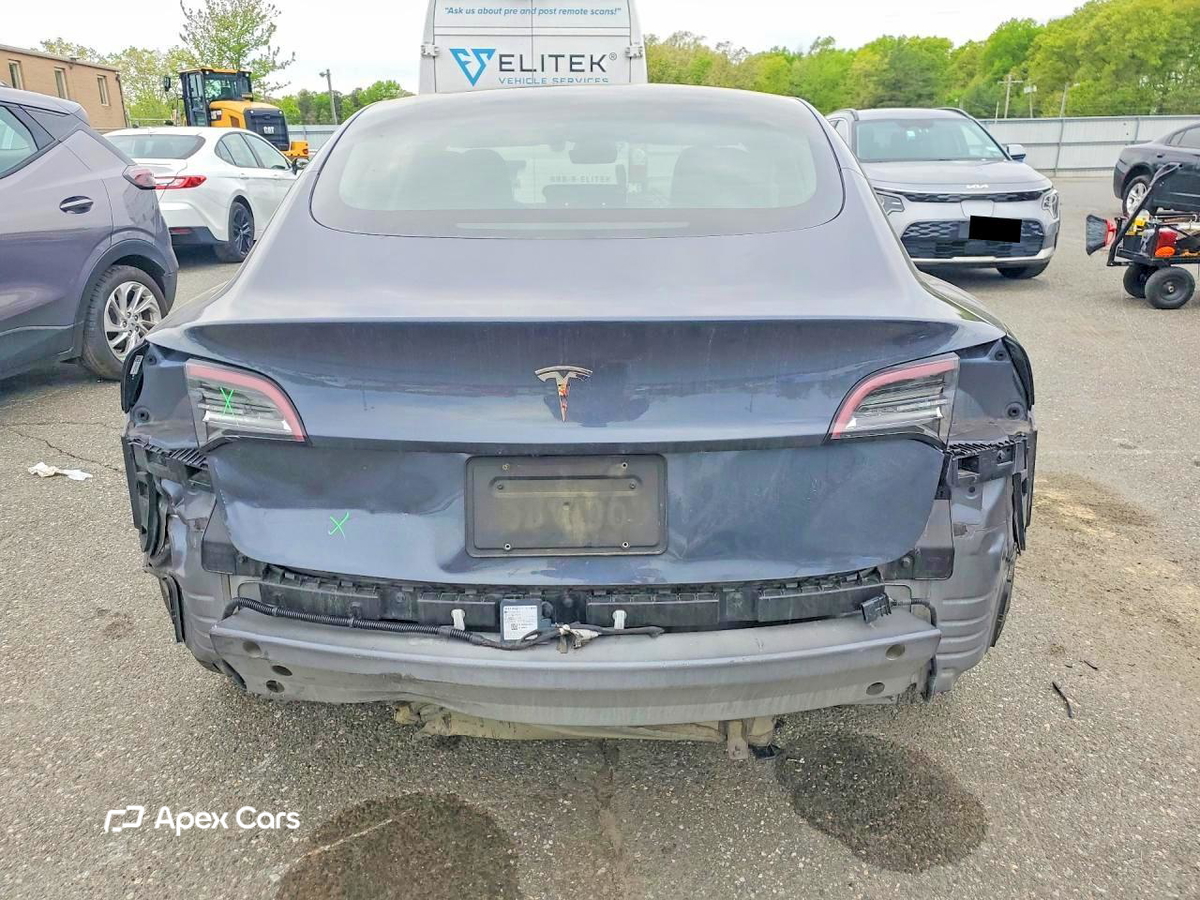 Tesla Model 3 2022
