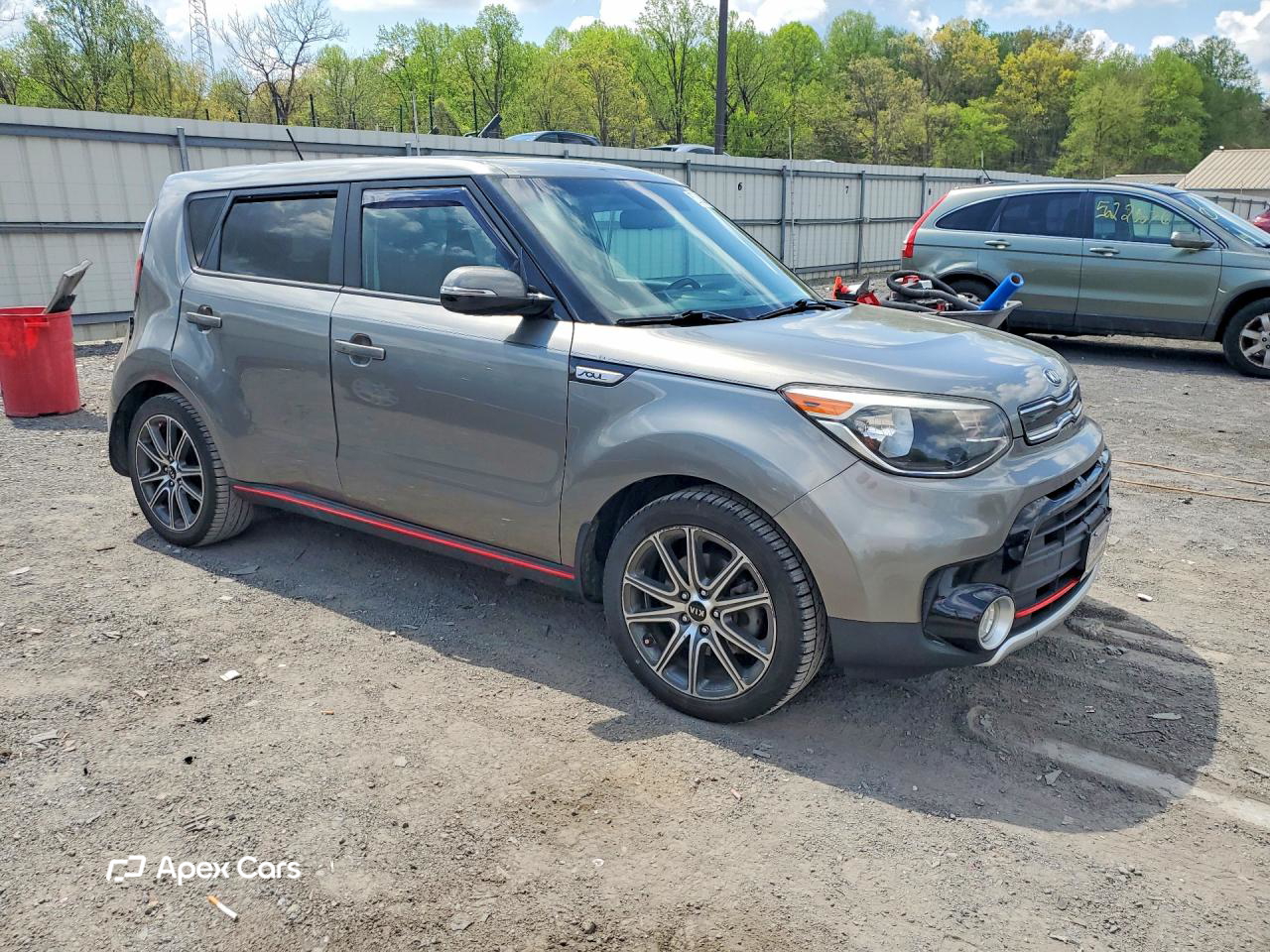 Kia  2017