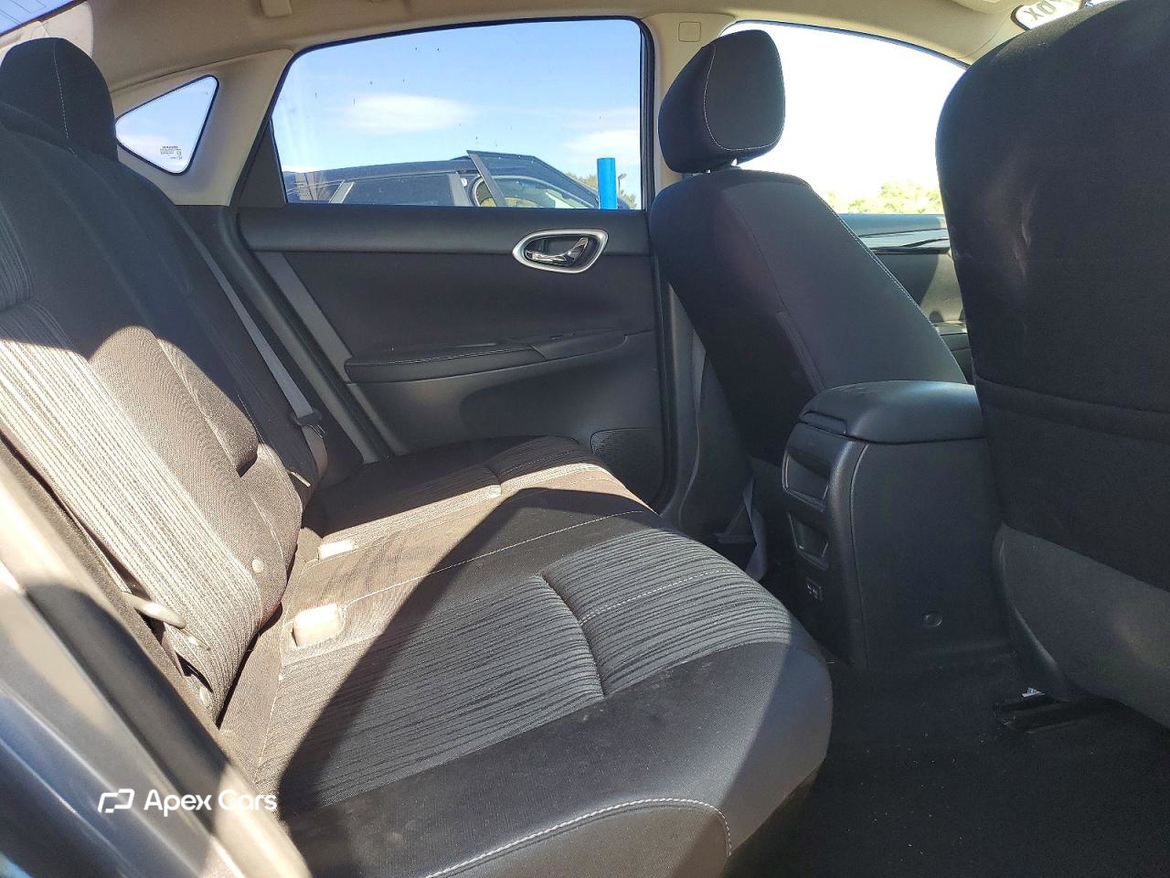 Nissan Sentra 2018