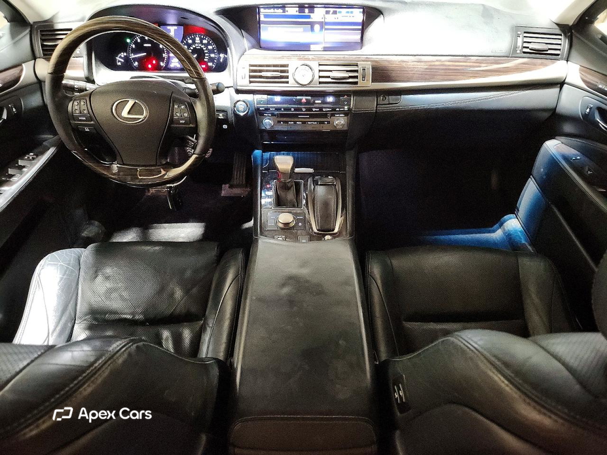 Lexus LS 2015