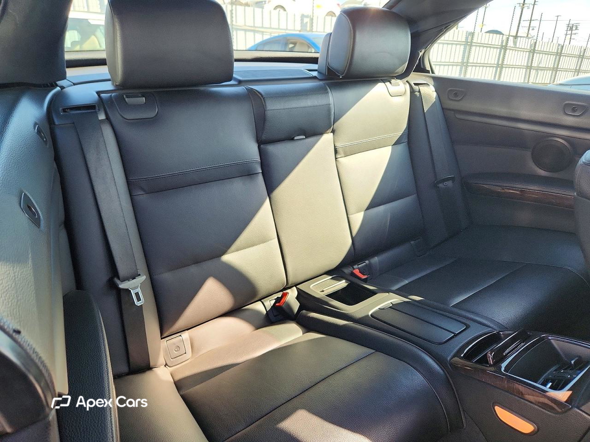 BMW Series 3 2011