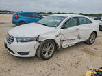 Ford Taurus 2015