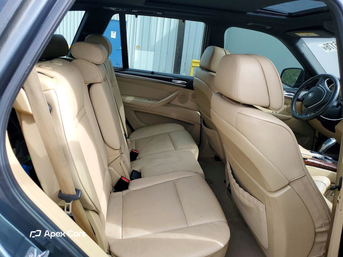 BMW X5 2011
