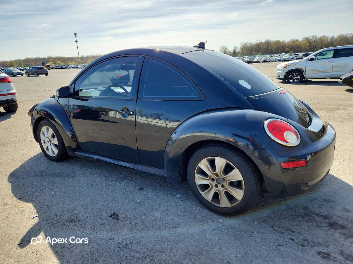 Volkswagen Beetle 2010