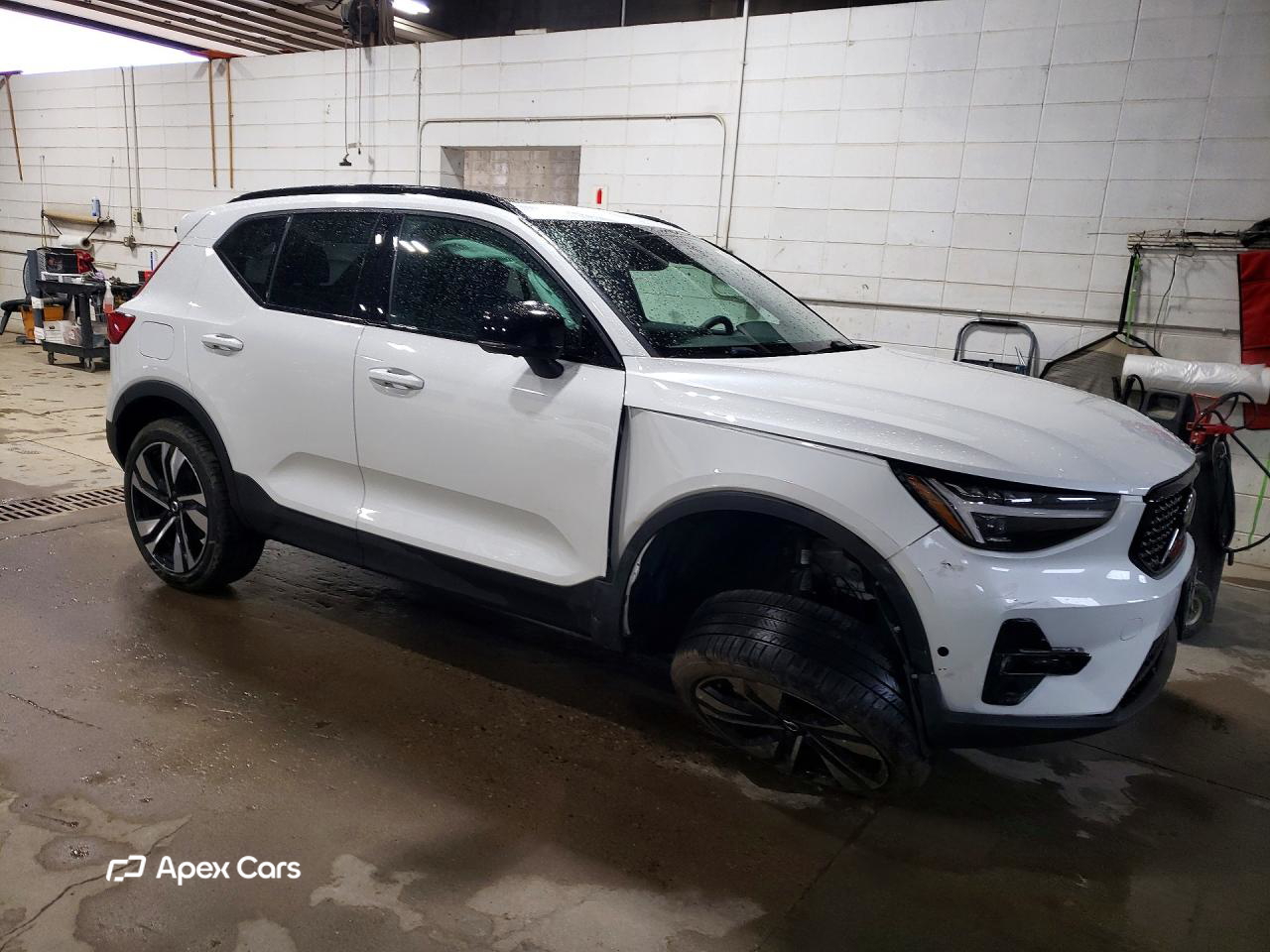 Volvo XC40 2024