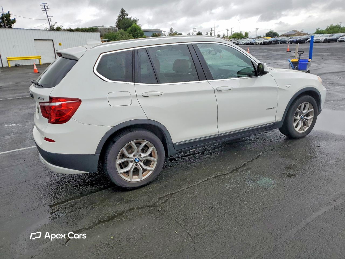 BMW X3 2011
