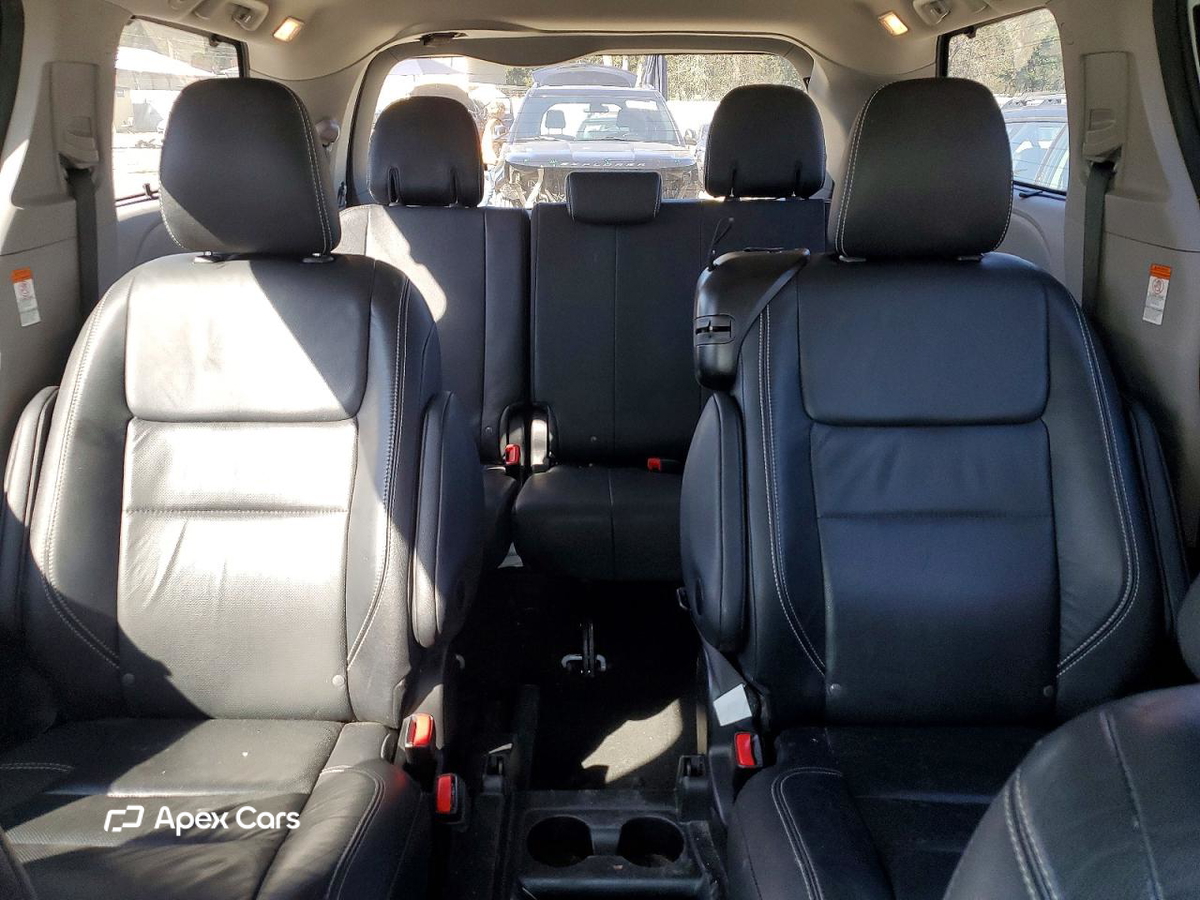Toyota Sienna 2016