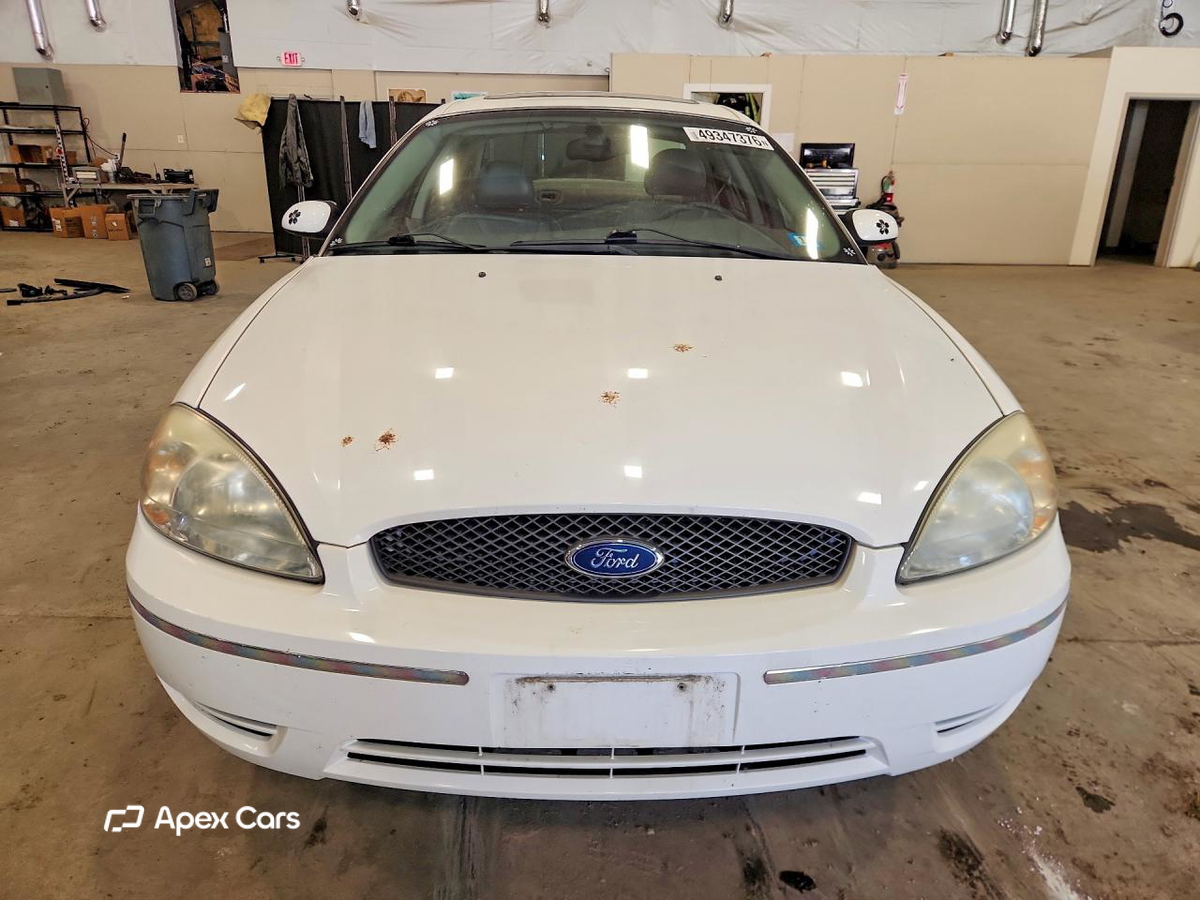 Ford Taurus 2004