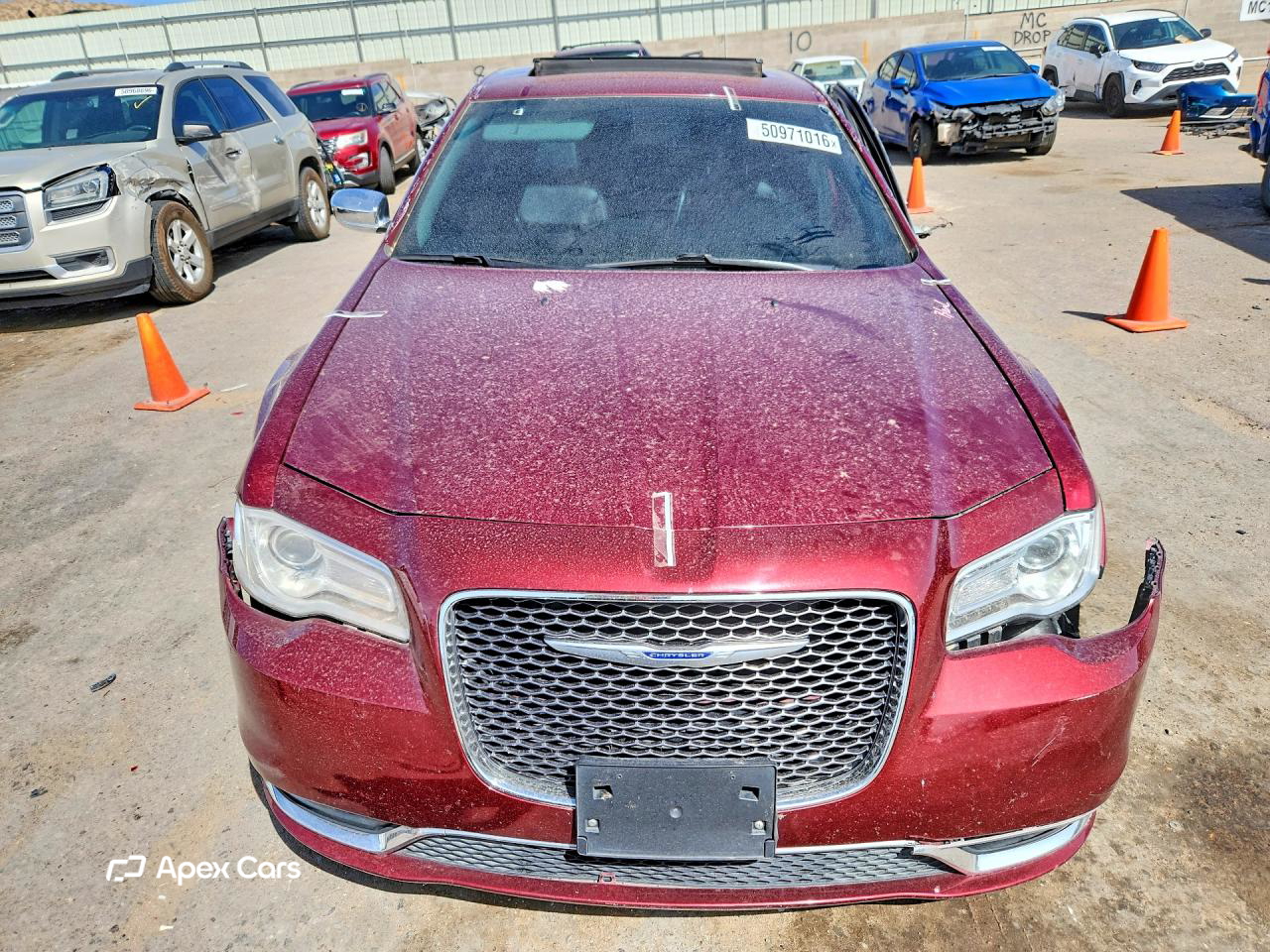 Chrysler 300 2019