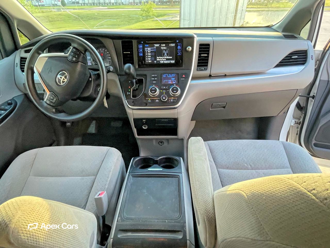 Toyota Sienna 2015