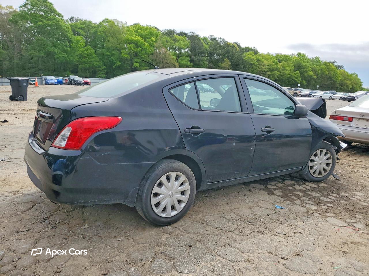 Nissan Versa 2015
