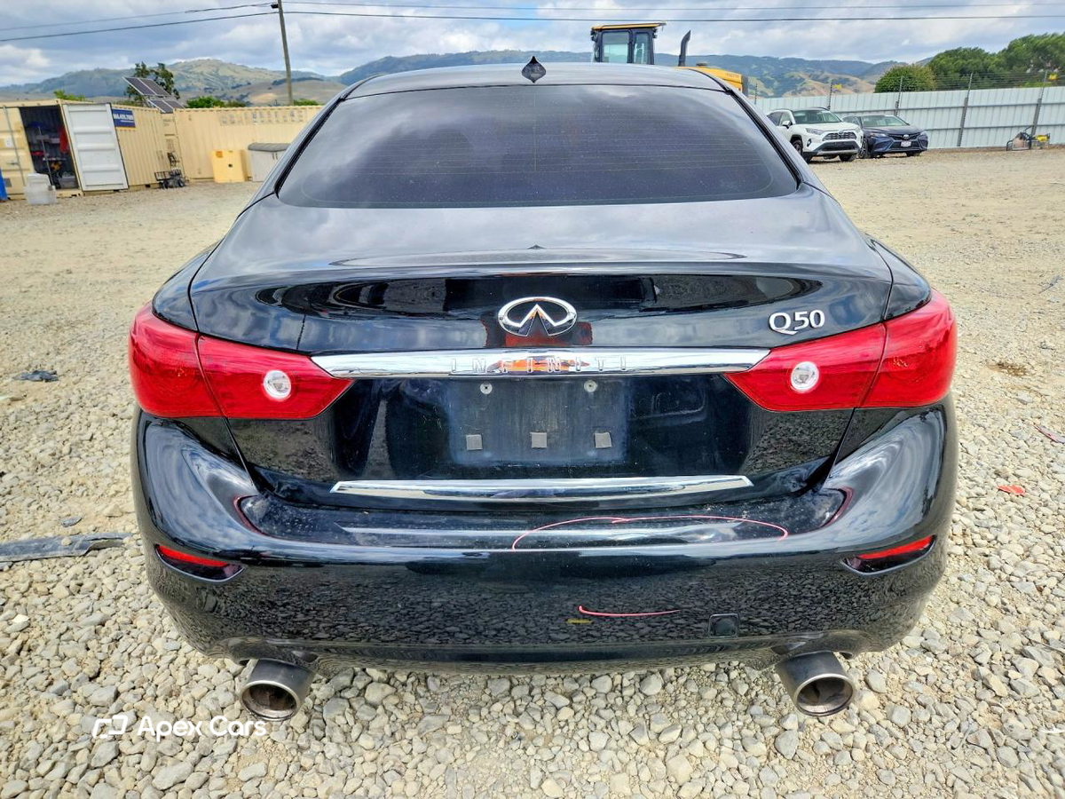 Infiniti Q50 2015