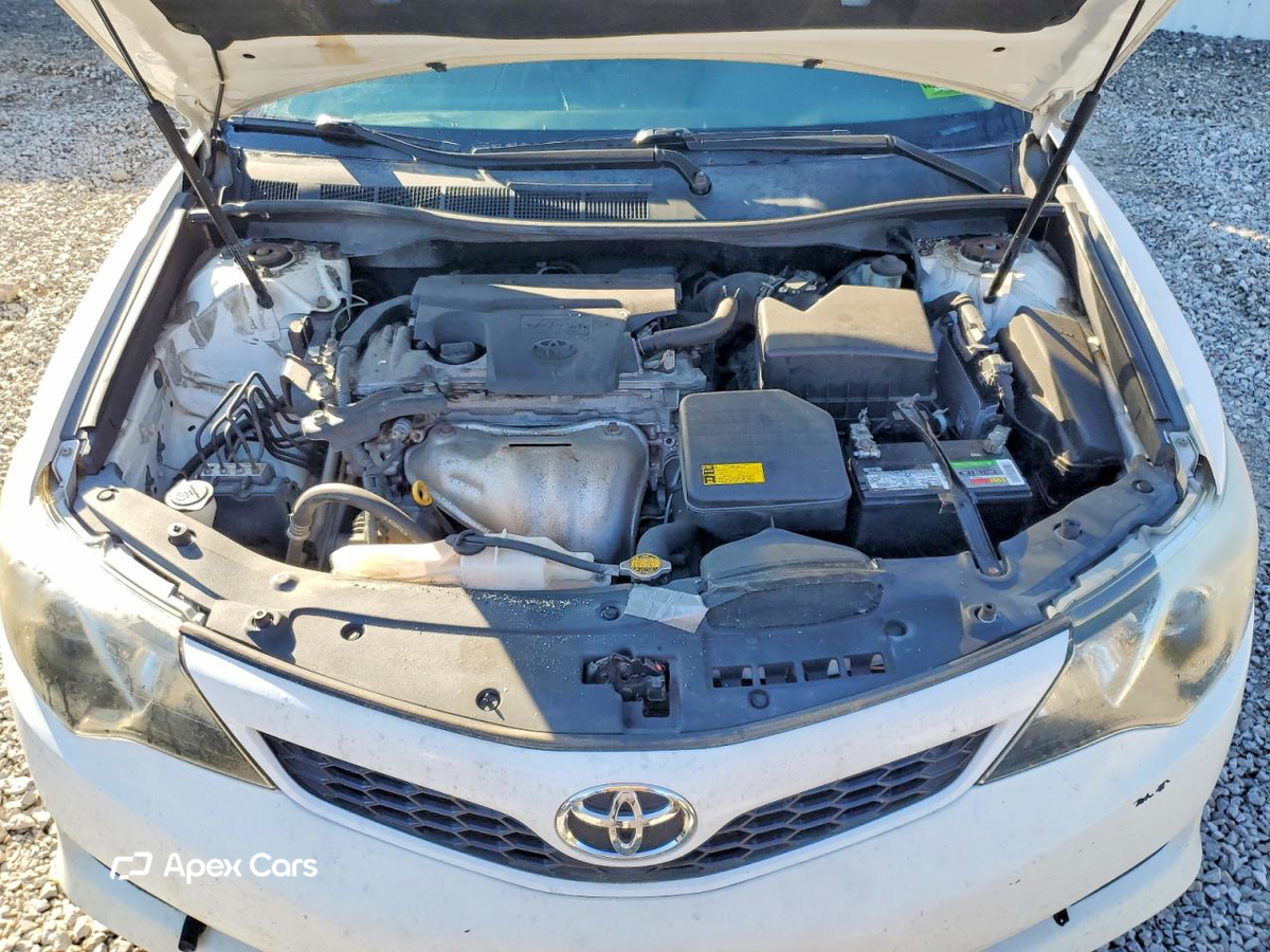 Toyota Camry 2012
