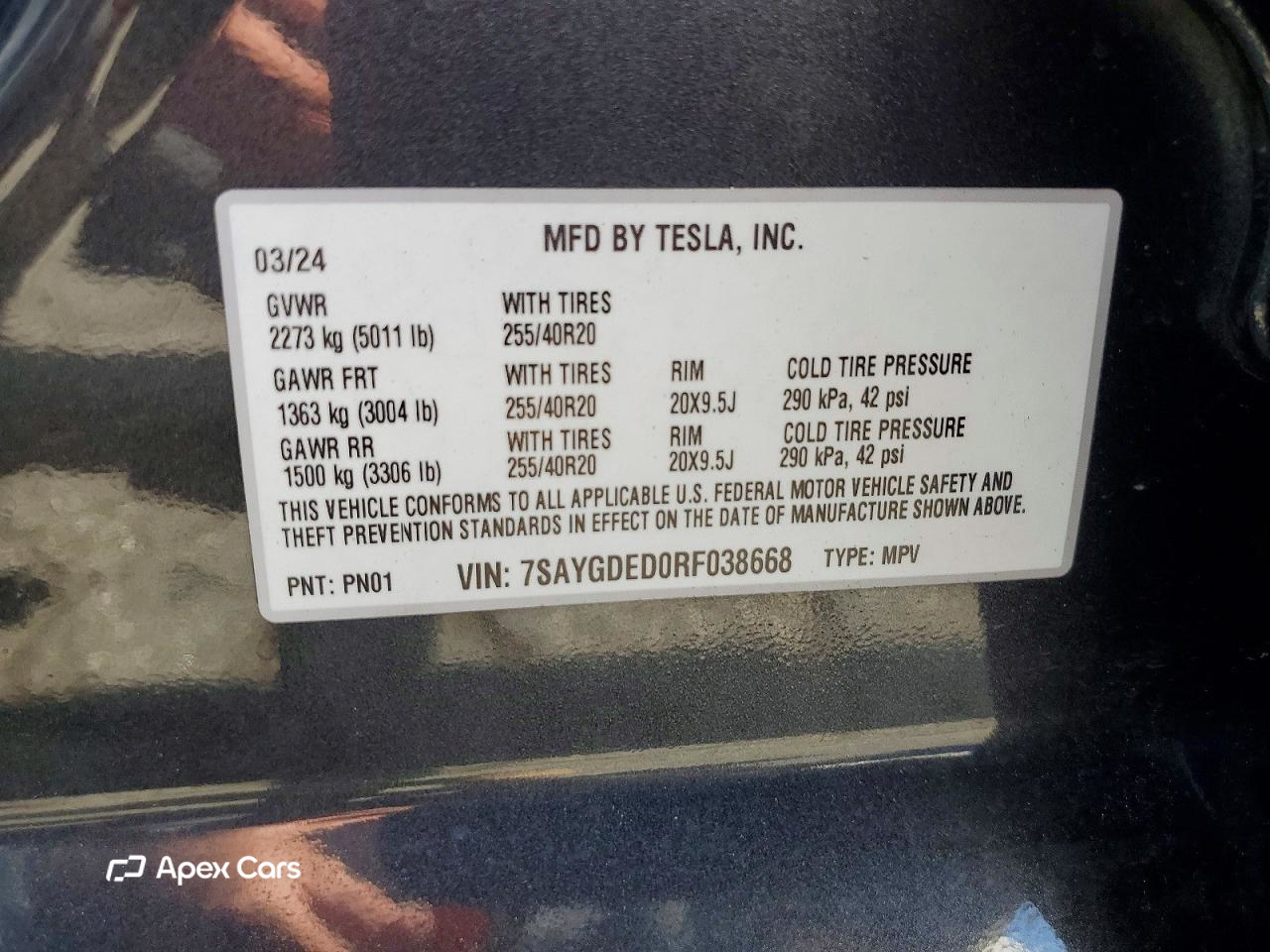 Tesla Model Y 2024