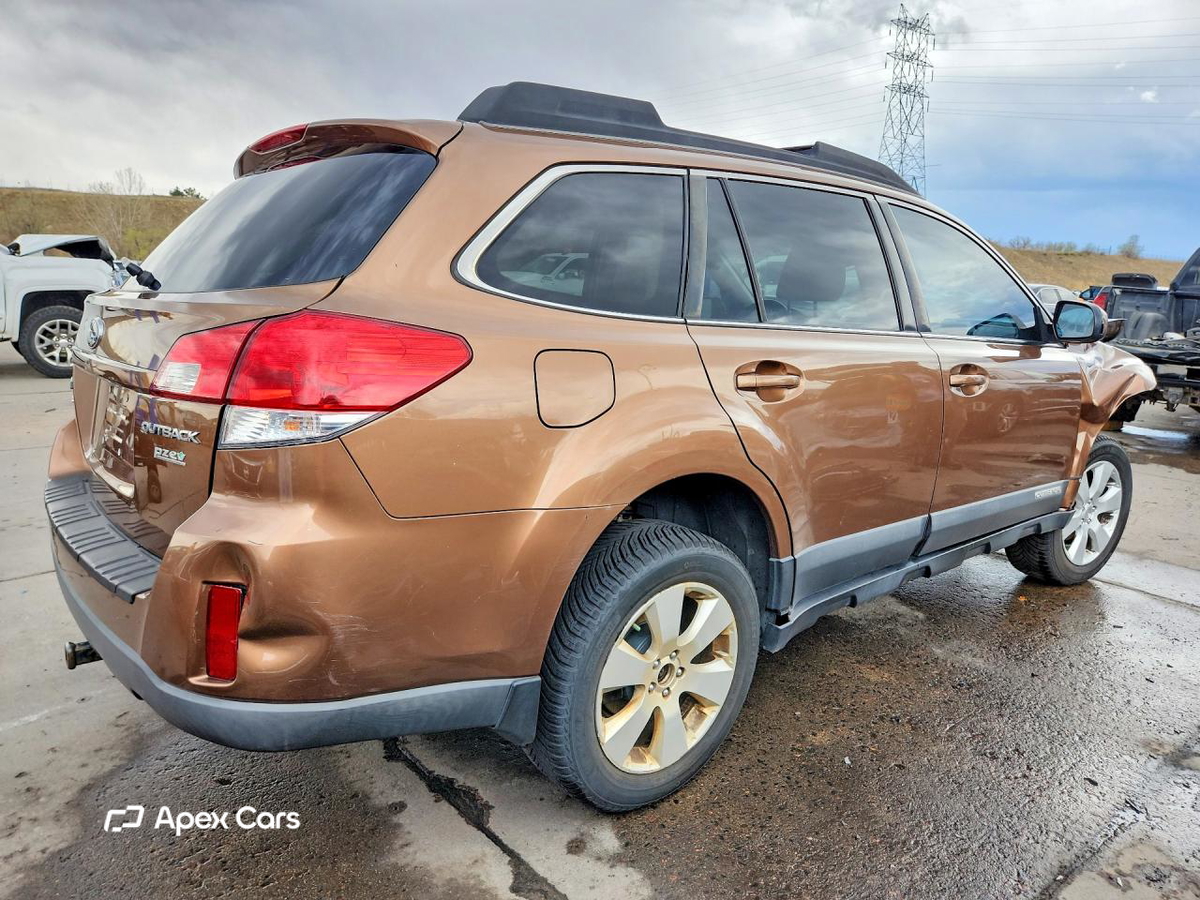 Subaru Outback 2011