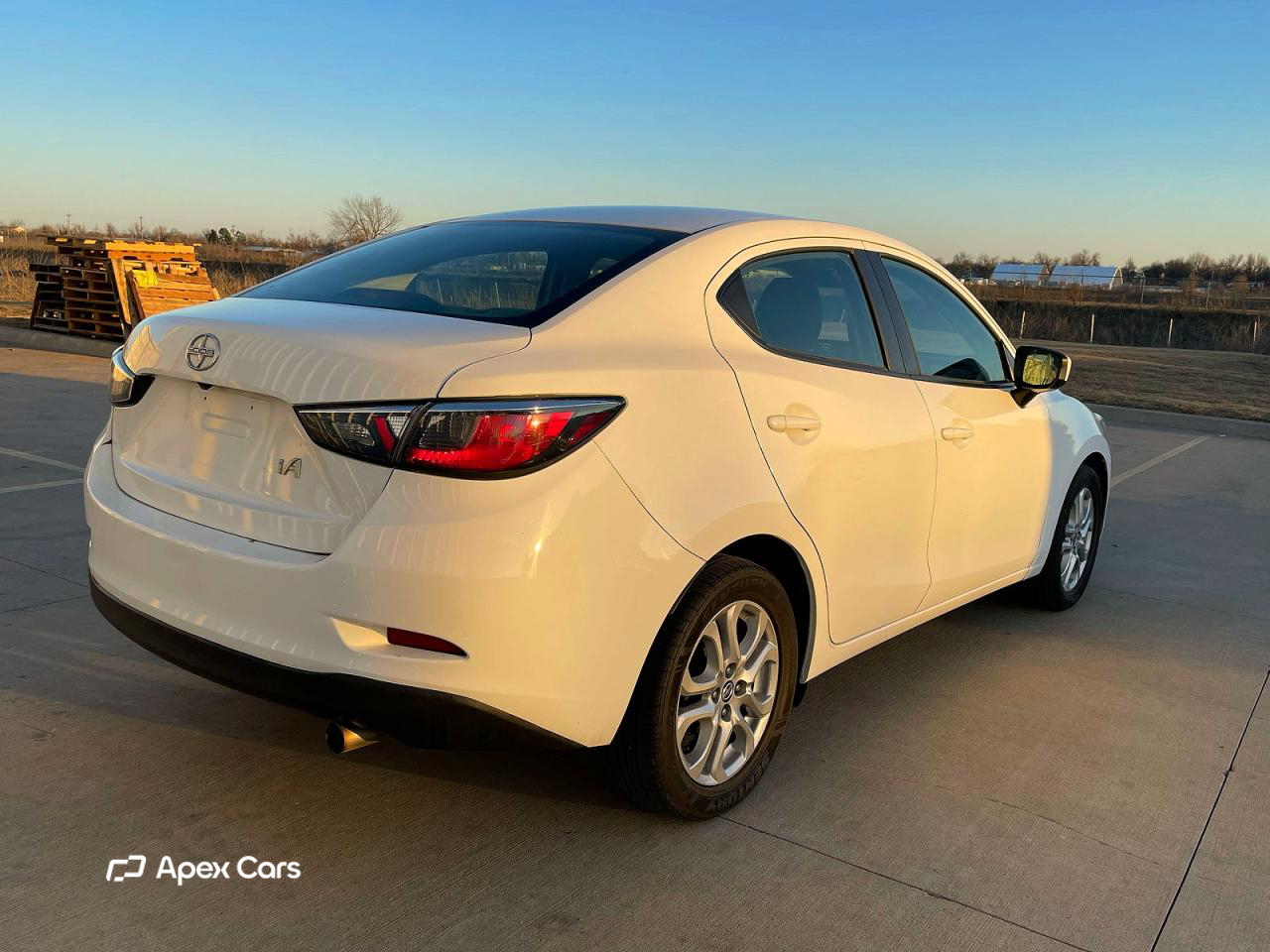 Scion iA 2016