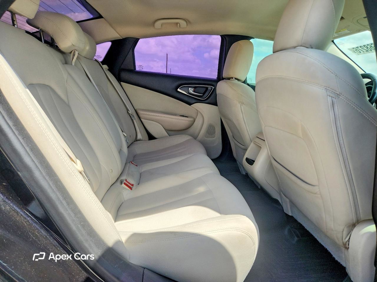 Chrysler 200 2015