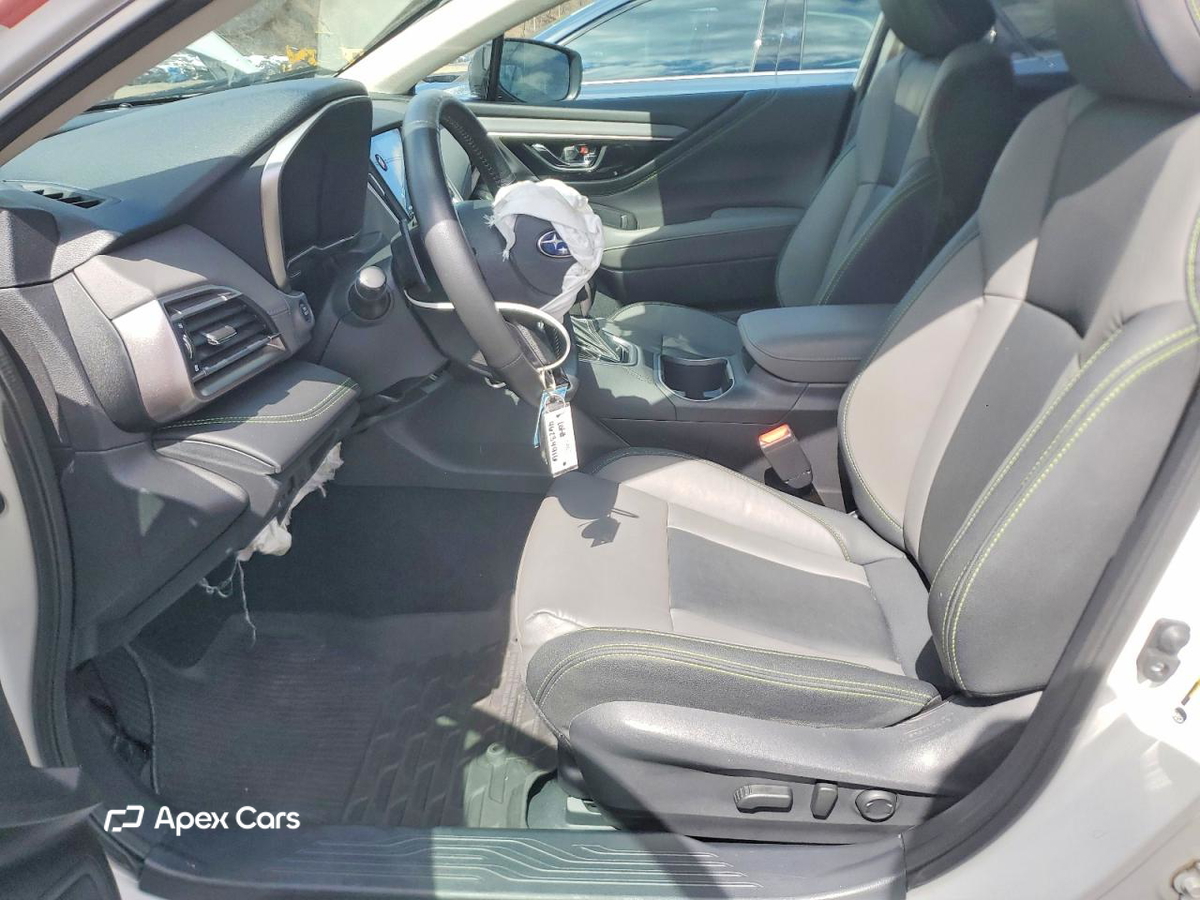 Subaru Outback 2025