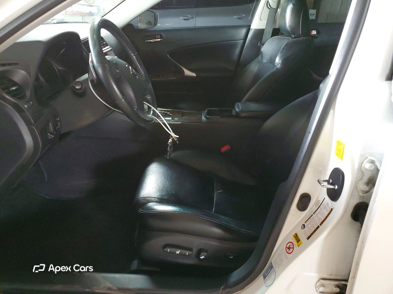 Lexus IS 2010