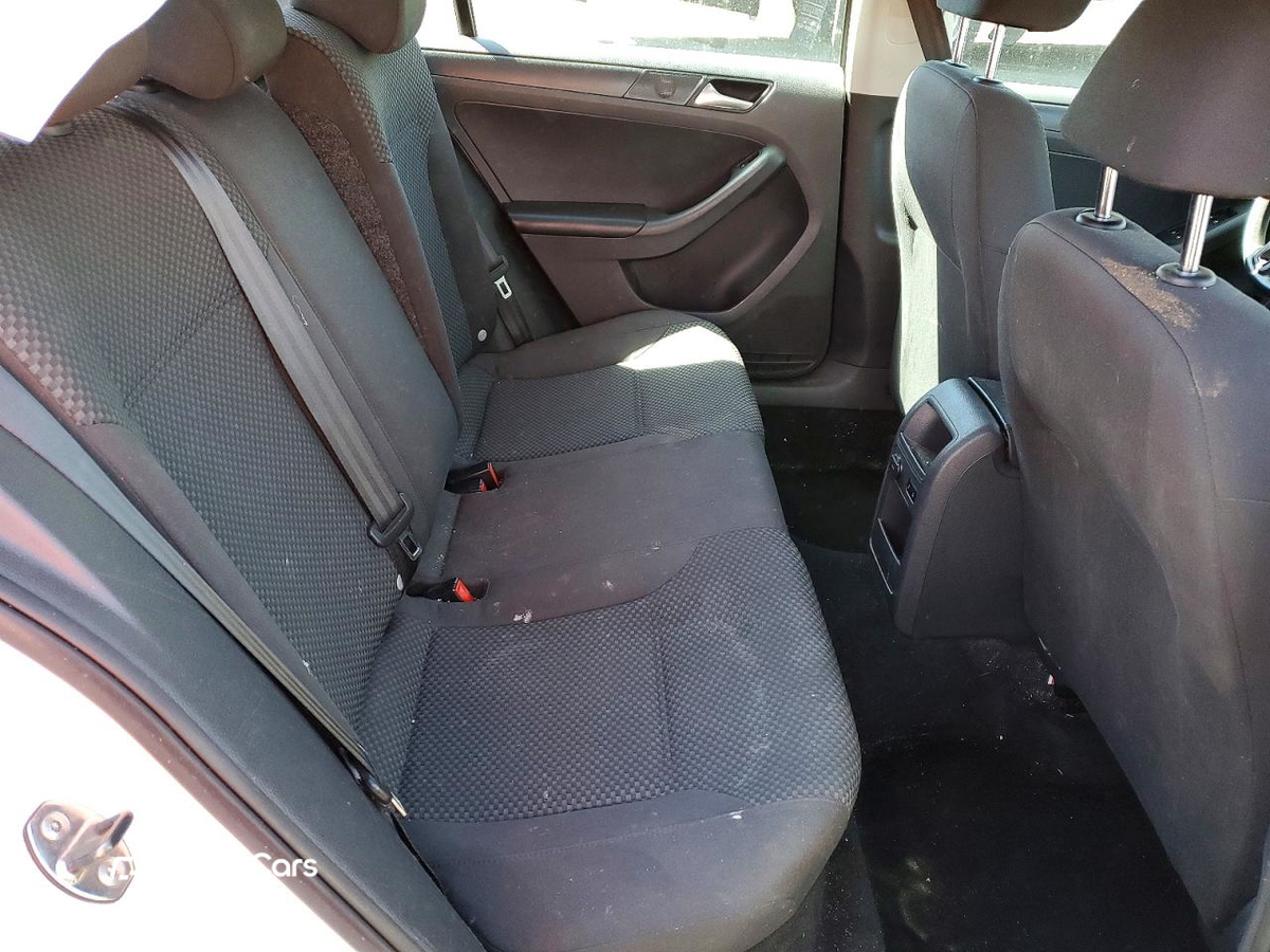 Volkswagen Jetta 2013