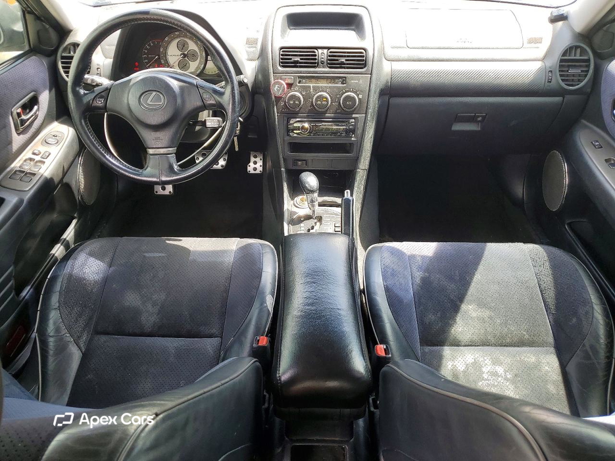 Lexus IS 2002