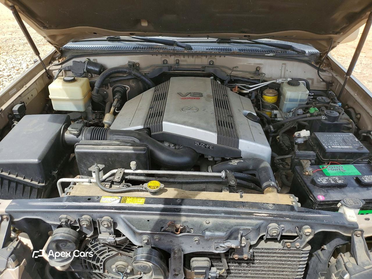 Lexus LX 2000